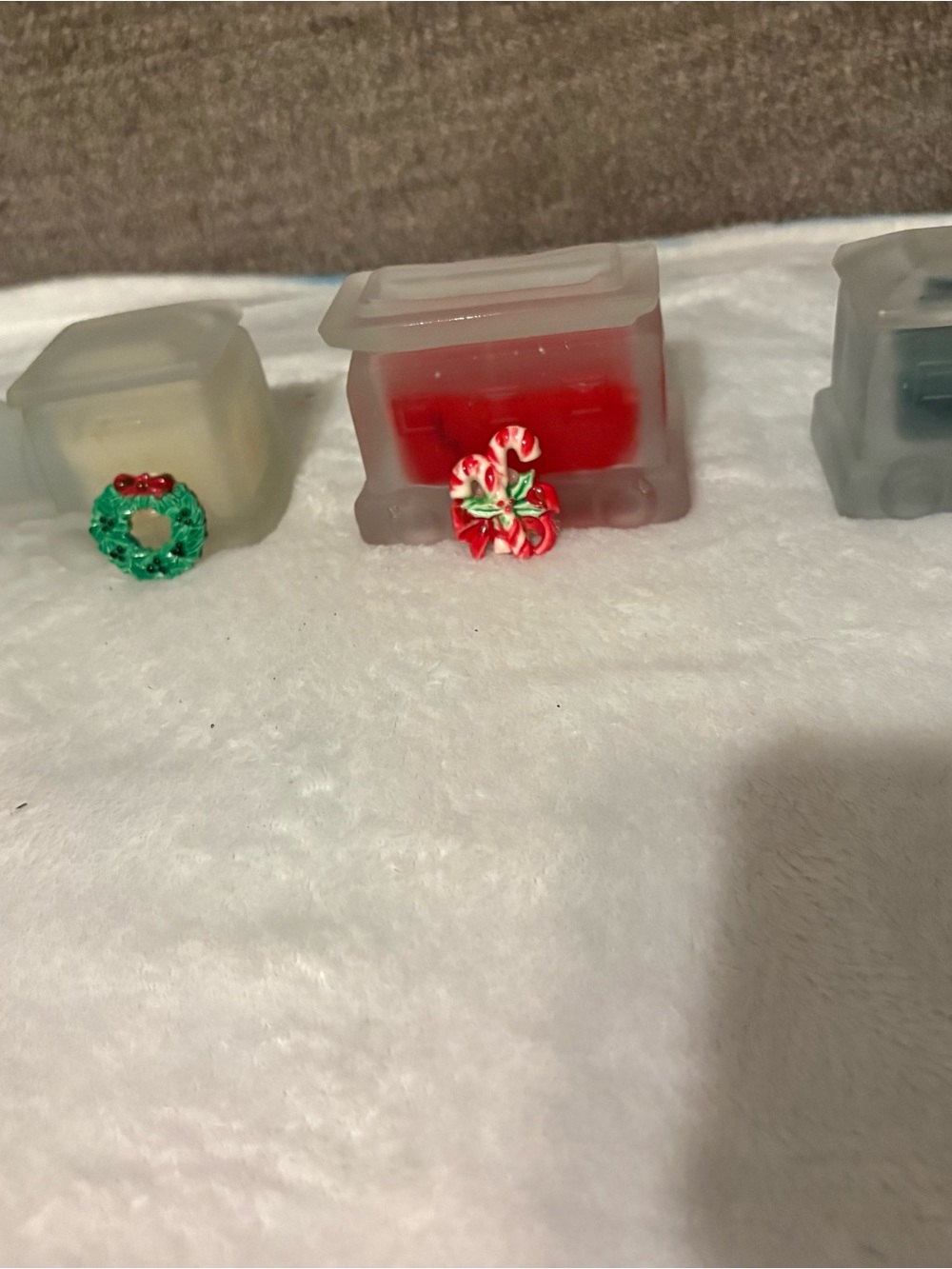 Festive Red Wax Melt Pod with Holiday Decor